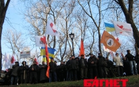 В Киеве чернобыльцы начали бессрочную голодовку и намерены установить палатки