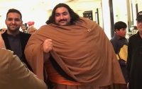 430-килограммовый пакистанец решил стать современным Геркулесом