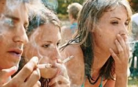 Французы бойкотируют запрет на курение