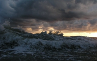 Фотосессия на фоне морского шторма закончилась трагедией