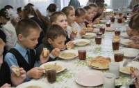 Киевские власти заинтересовались школьным питанием