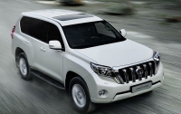 Снимки обновленного Toyota Land Cruiser Prado появились в сети
