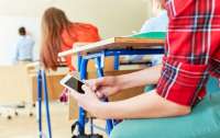 ЮНЕСКО закликала до глобальної заборони смартфонів у школах