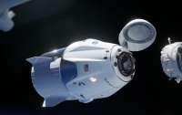 Корабель Dragon від SpaceX прибув на МКС на цілий місяць