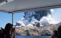 Число жертв от извержения новозеландского вулкана стремительно растет