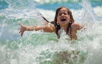 Как предотвратить трагедию: правила безопасности детей на воде