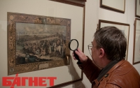 Киевлянам старинные гравюры показывают в упор (ФОТО)