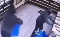 В Кривом Роге произошло дерзкое ограбление (видео)