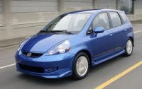 Самым продаваемым авто в Японии стал Honda Fit