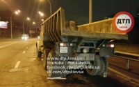 Жуткое ДТП в Киеве: КРАЗ задавил водителя