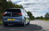 Ціни на Volkswagen ID.3 та ID.4 у Великобританії значно знизились