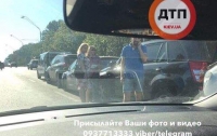 В Киеве столкнулись сразу пять автомобилей