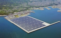 В Японии появилась мощнейшая солнечная электростанция на воде
