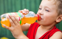 Газированные напитки вызывают гипертонию у детей