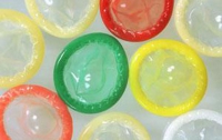 Правительство уверено, что презервативы станут доступней