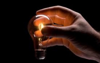 Чиновники отмалчиваются, пока жители Киевской области сидят без света