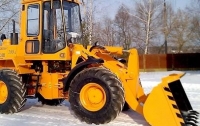 Водитель трактора насмерть завалил ребенка снегом в России