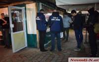 В кафе Николаева задержали группу вымогателей