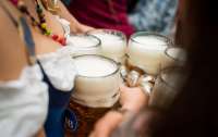На територии Октоберфеста в Мюнхене запретили употреблять алкогольные напитки во время карантина