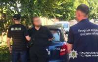 У Києві «посадовець» вигаданого комітету вимагав 20 тис. дол. за обіцянку «відмазати» від армії