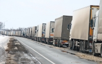 В Кремле отреагировали на остановку Украиной транзита российских грузовиков