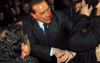 Итальянцы пустились в пляс, узнав об отставке Берлускони 