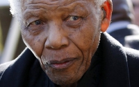 Нельсон Мандела находится в критическом состоянии