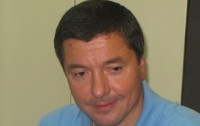 Взрыв в Киеве: тяжело ранен политолог Виталий Бала