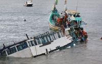В Индонезии затонуло судно с 20 иностранными туристами