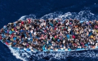 Судно Туниса столкнулось с лодкой мигрантов, много погибших