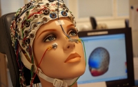 Общение будущего: ученые создали нейрочип, способный читать мысли