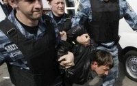 В Киеве «Беркут» травит оппозицию слезоточивым газом