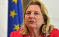 Глава МИД Австрии выступила против снятия санкций с России