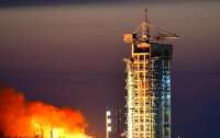 Китай отправил на орбиту группу секретных спутников