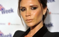 Виктория Бекхэм удалила грудные импланты