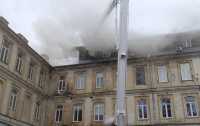 Во Львове горела больница, эвакуировали почти 300 человек