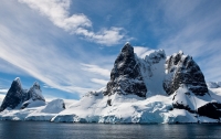 В Антарктиде обнаружены обломки космического корабля