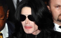 Майкла Джексона обвинили в попытке убийства 
