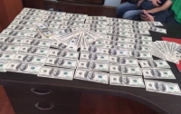 На Киевщине сотрудник ГФС попался на взятке в 20 тыс. долларов