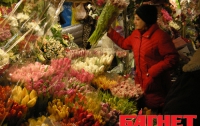 Влюбленный киевлянин потратил на День Святого Валентина в среднем 440 грн.