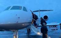 Из США чартером аэрокосмической компании эвакуировали украинцев