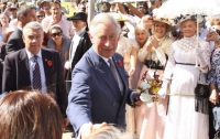 Герцогиня Камилла и принц Чарльз на скачках в Мельбурне (ФОТО)
