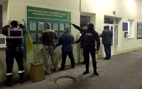 Закарпатье: СБУ задержала пограничника, прятавшего 