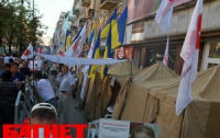 Посмотреть на лагерь сторонников Тимошенко на Крещатике приехали гаишники и «Беркут»