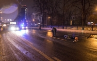 В Киеве пьяный самоубийца бросился под авто (видео)