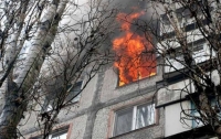 В Киеве горела высотка: есть жертвы (видео)