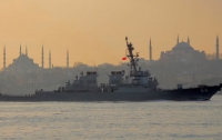 Эсминец ВМС США зашел в Черное море