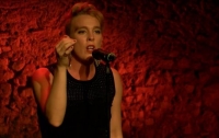 Французская певица умерла на сцене в возрасте 35 лет