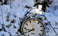Когда в Украине переводят часы на зимнее время