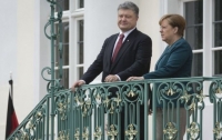 Порошенко едет в Германию: в планах встреча с Меркель и Макроном